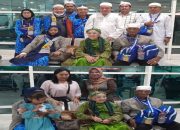 Sambut Kepulangan 2 Jamaah Umroh, Keluarga Gelar Pengajian