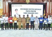 Gubernur Kalsel Serahkan Bantuan Keuangan Parpol Sebesar Rp9,3 Miliar Lebih