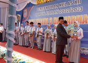 Momentum Hari Pendidikan Nasional Momentum Pengukuhan Siswa Kelas 12 SMKN 3 Banjarmasin