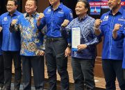 DPP Demokrat Berikan SK kepada Muhidin-Hasnur Maju sebagai Cagub-Cawagub Kalsel 2024