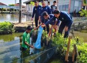 Tebarkan Puluhan Ribu Bibit Lele di Kolam SAE Lapas Banjarmasin