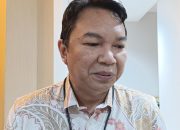 Bank Kalsel Cabang Pelaihari Tetap Buka di Hari Libur, Berikan Layanan Gaji Pensiunan dan Bagikan Sembako