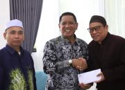 Wabup Tala Serahkan Bantuan Baznas Rp126 Juta: Wujud Sinergi Atasi Kesulitan Warga