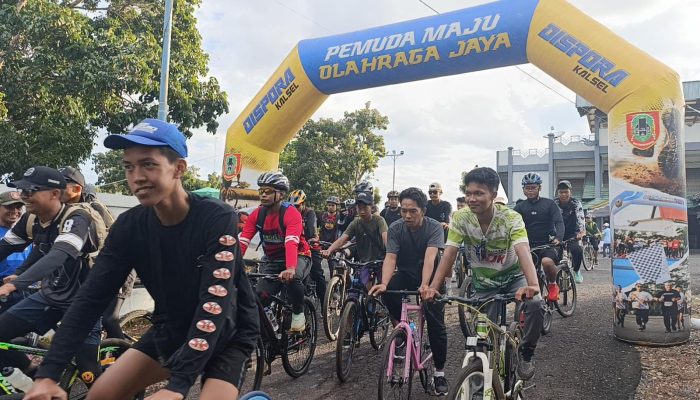 Gowes Bareng FTI dan ISSI Tala Disambut Meriah, Ratusan Peserta Antusias Menyusuri Jalur Menuju Pantai Takisung