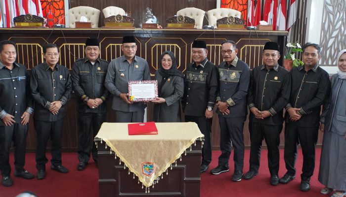 Bupati Kotabaru Sampaikan Nota Keuangan RAPBD-P TA 2025: Fokus Pada Pendidikan Dan Pembangunan Infrastruktur