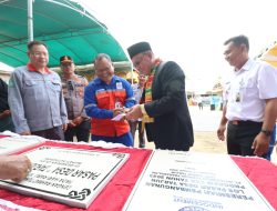 PT Indocement Tunggal Prakarsa (ITP) Tbk Plant Tarjun Memberikan Bangunan 2 Unit Los Pasar