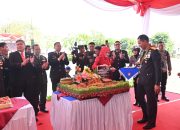 Kapolda Kalsel Irjen Pol Winarto Berikan Kejutan pada Peringatan HUT ke-79 TNI 