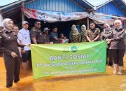IAD Kejari Tanah Laut Salurkan Bantuan untuk Korban Banjir di Kurau