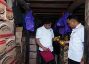 Satgas Pangan Dit Reskrimsus Polda Kalsel Lakukan Pengecekan Kemasan Minyak Goreng Merek Minyakita 