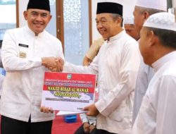 Safari Ramadan di Masjid Al Muhajirin, Bupati Tala Serahkan Hibah Rp 3,33 Miliar