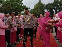 Haru dan Kebanggaan Warnai Pelepasan AKBP M. Junaeddy Johnny dari Polres Tanah Laut