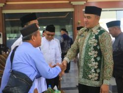 Bupati Tala Ingatkan Jamaah Kloter 9 dan 13 untuk Jaga Kekompakan di Tanah Suci