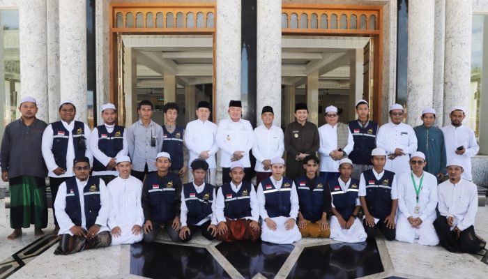 Gubernur & Wagub Resmikan Dua Masjid Megah di Tanah Laut, Disambut Ribuan Jemaah