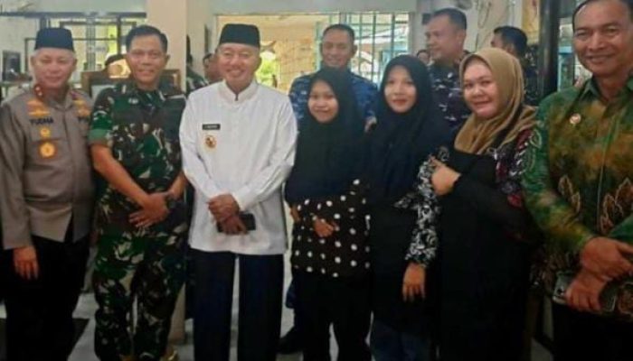 Usai Rilis Helikopter Jatuh, Gubernur Kalsel dan Forkopimda Singgah di Depot Legendaris Sari Patin
