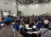 SKCK Jadi Syarat PPPK, Ribuan Warga Tala Antre – Polres Turunkan 19 Loket