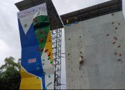 Cuaca Mendung, Semangat Membara! Panjat Tebing Porprov Kalsel 2025 Resmi Dimulai di Tanah Laut