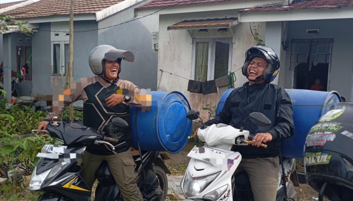 Menjemput Berkah 5 Rajab, Drum BBM Gratis Disiapkan KERABAT Kalsel di Jalur Jamaah