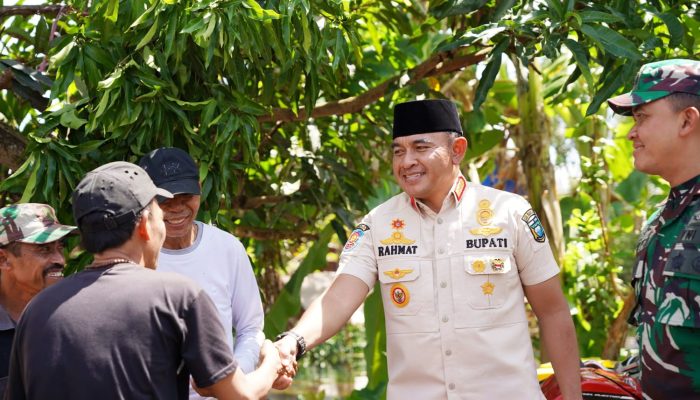 Tanah Laut Tetapkan Siaga Bencana Hidrometeorologi, Bupati Rahmat Trianto Turun Langsung ke Lokasi Banjir