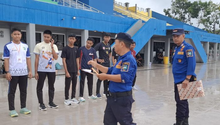 Diguyur Hujan Deras, Calon Damkar Tanah Laut Ditempa Mental dan Fisik