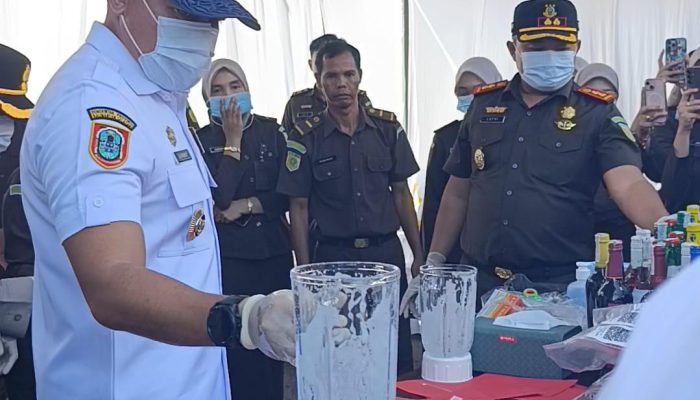 Di Hadapan Bupati Tala, Barang Bukti Narkotika hingga Senpi Rakitan Dihancurkan